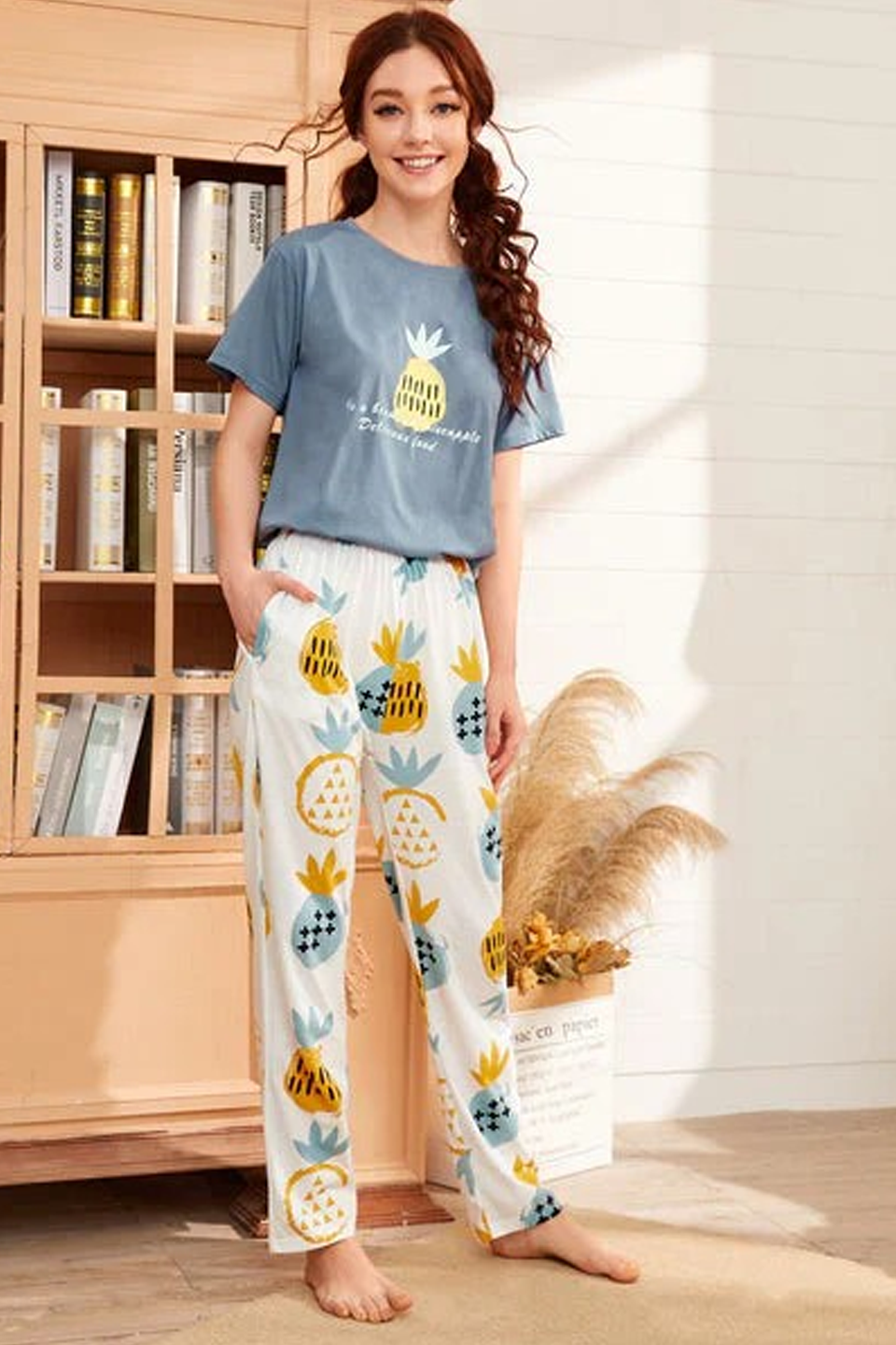 PINEAPPLE PRINTED NIGHT SUIT
