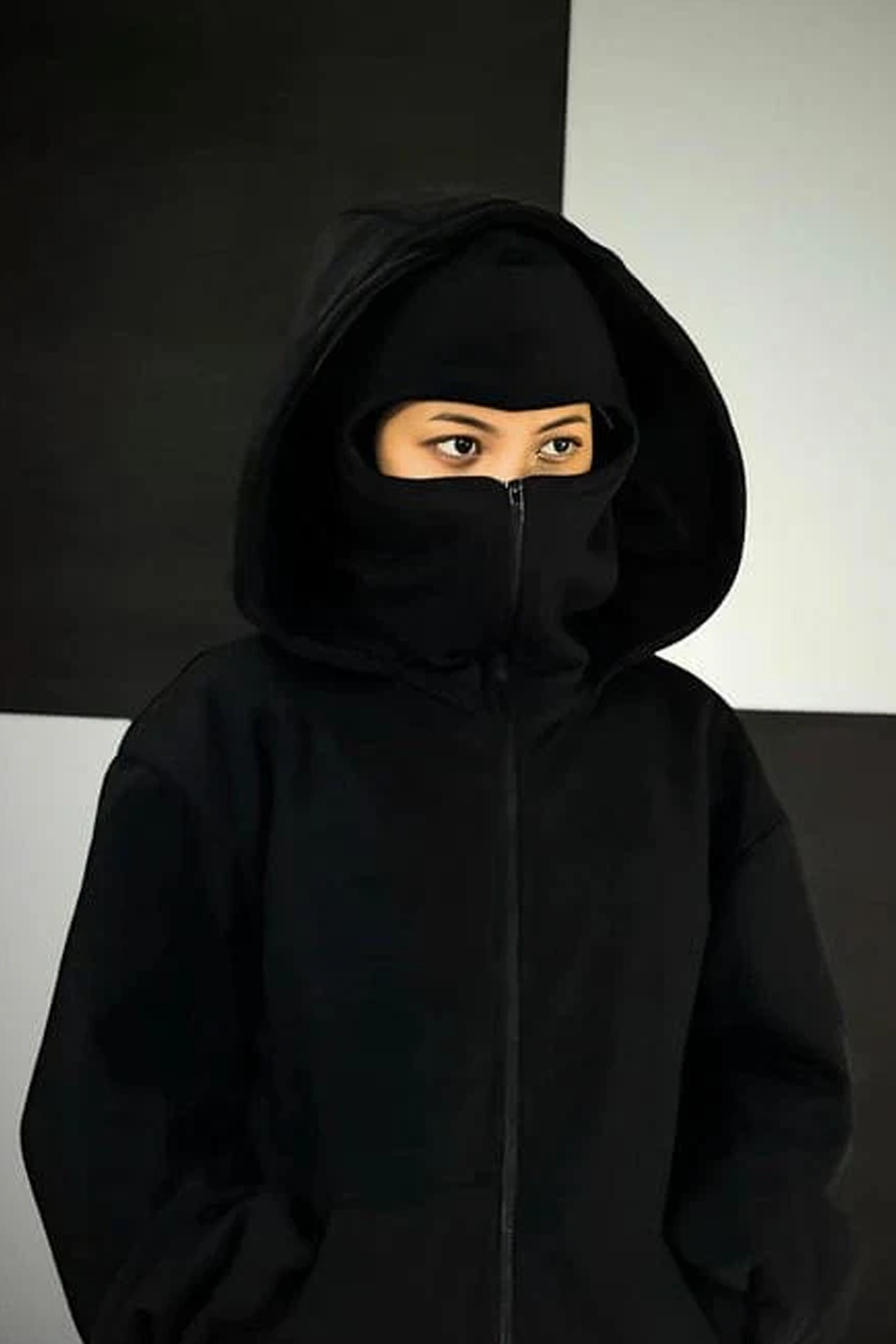 Emerce - Women Ninja Zipperhoodie -Black