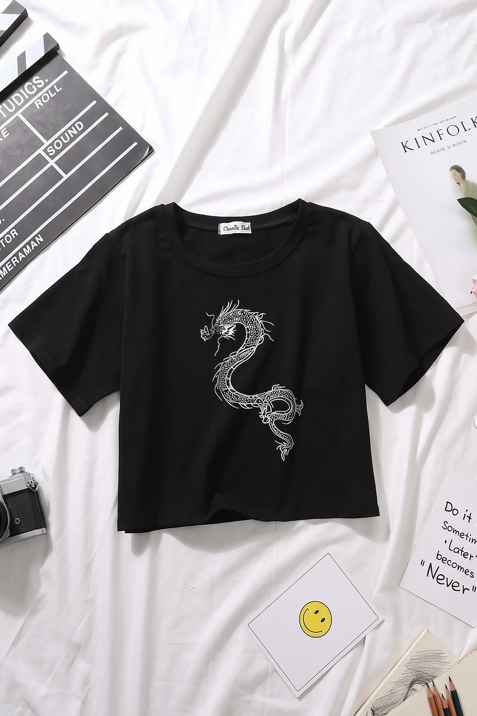 Emerce Dragon Printed Half Sleeves Croptop- Black