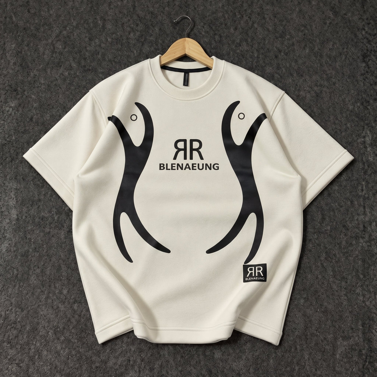 Emerce - Oversized Graphic Fleece Tee - Beige