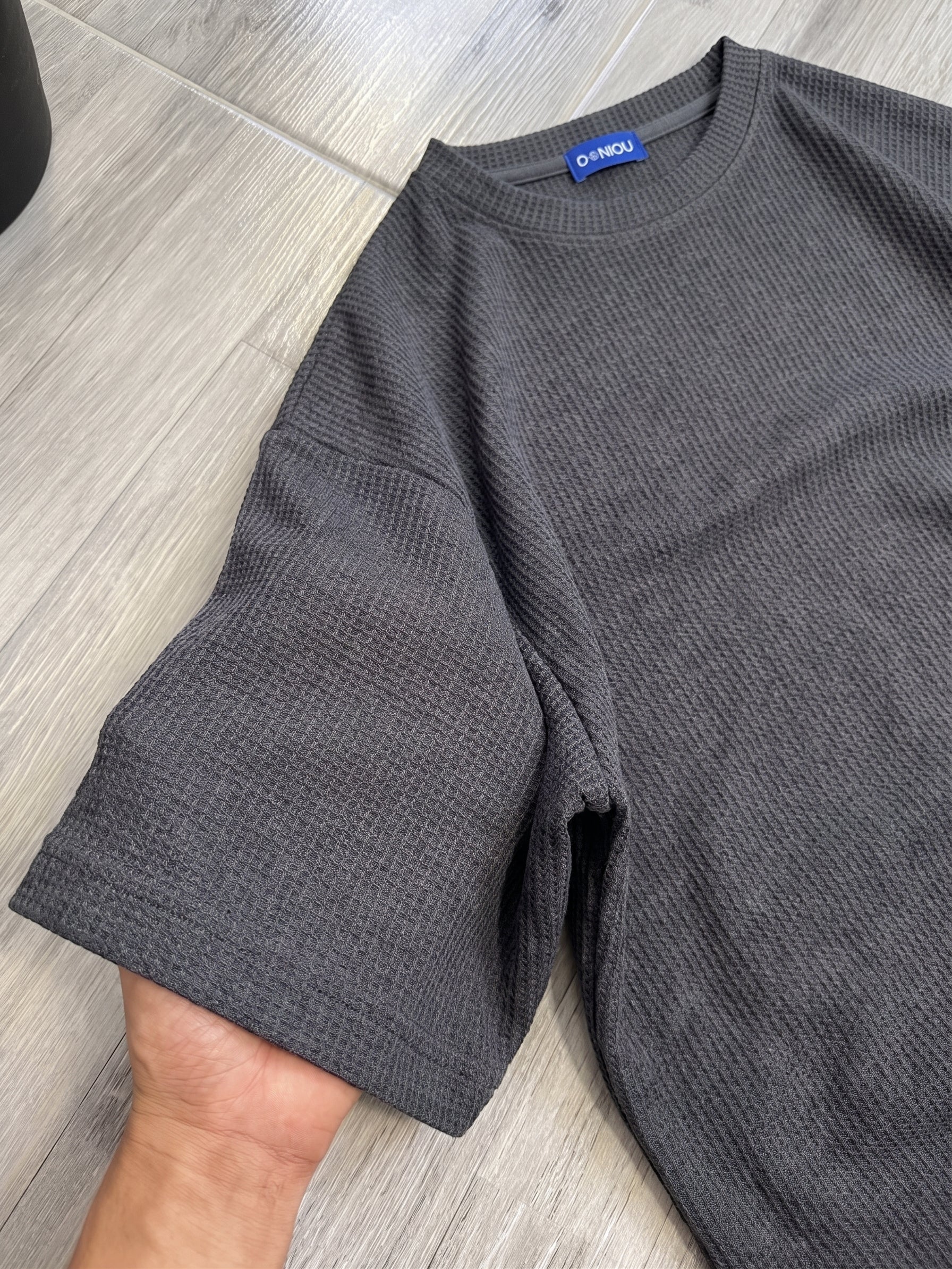 Emerce - Oversized Waffle Knit Tee For Men - Charcoal
